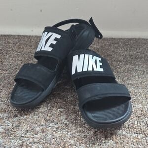 NIKE Black Velcro Athletic Slides/Sandals